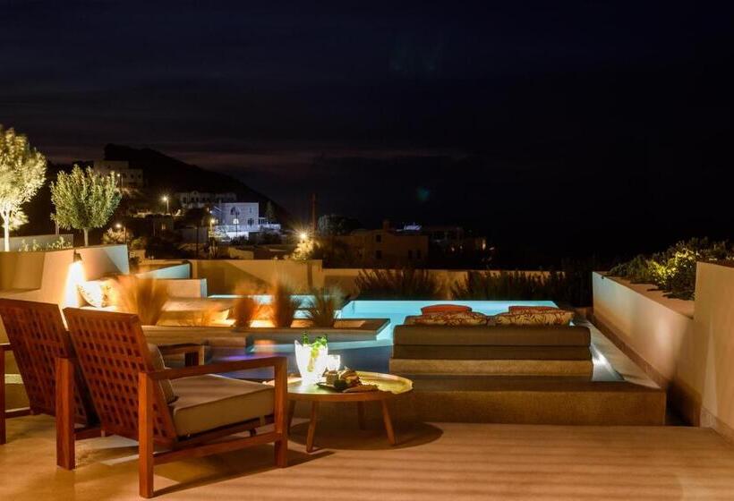 جناح ديلوكس مع إطلالات, Potnia Theron Suites