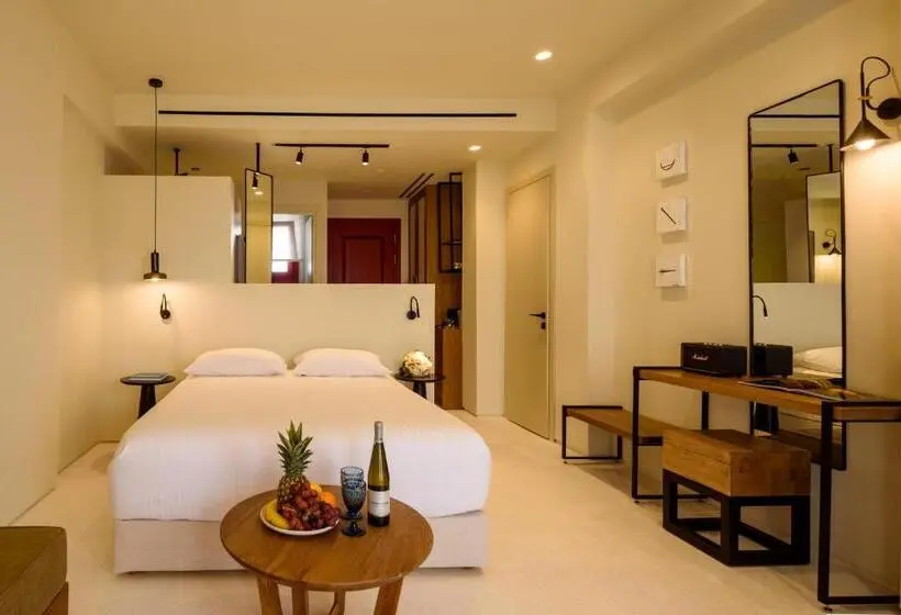 海の見えるエクゼクティブスイート, Potnia Theron Suites