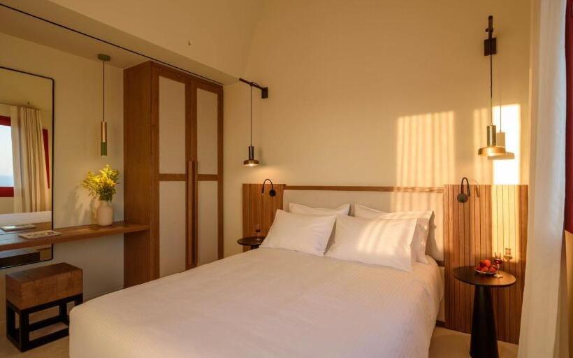 جناح كمفورت إطلالة على البحر, Potnia Theron Suites