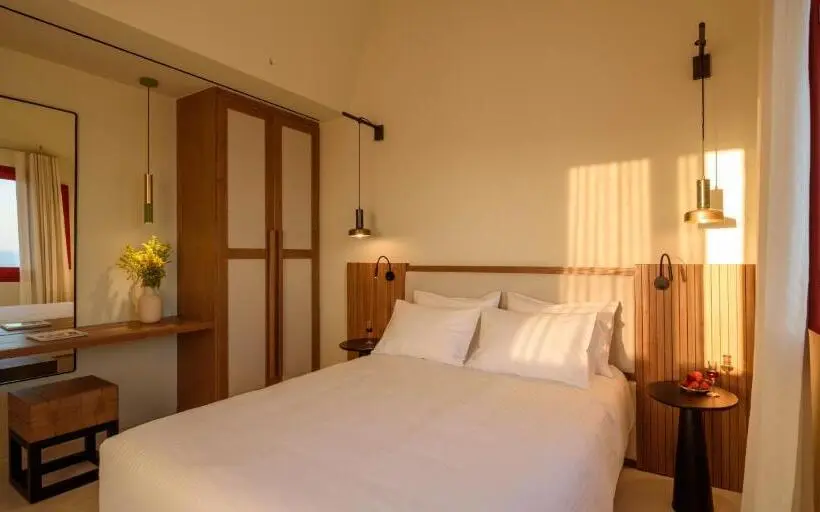 Comfort suite with sea view, Potnia Theron Suites