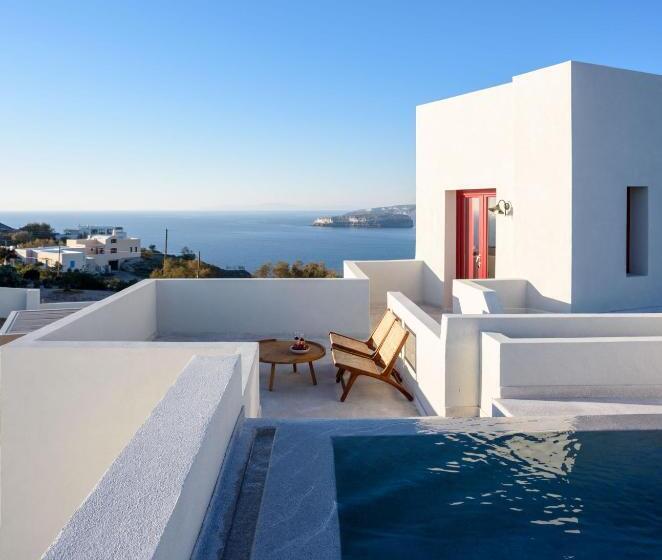 جناح مطلّ علي البحر مزود بجاكوزى, Potnia Theron Suites