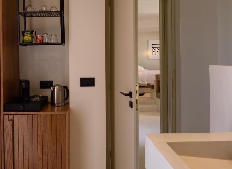 수피리어 스위트 바다 전망, Potnia Theron Suites