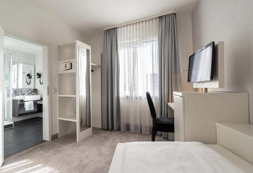 غرفة قياسية فردية, Altstadt