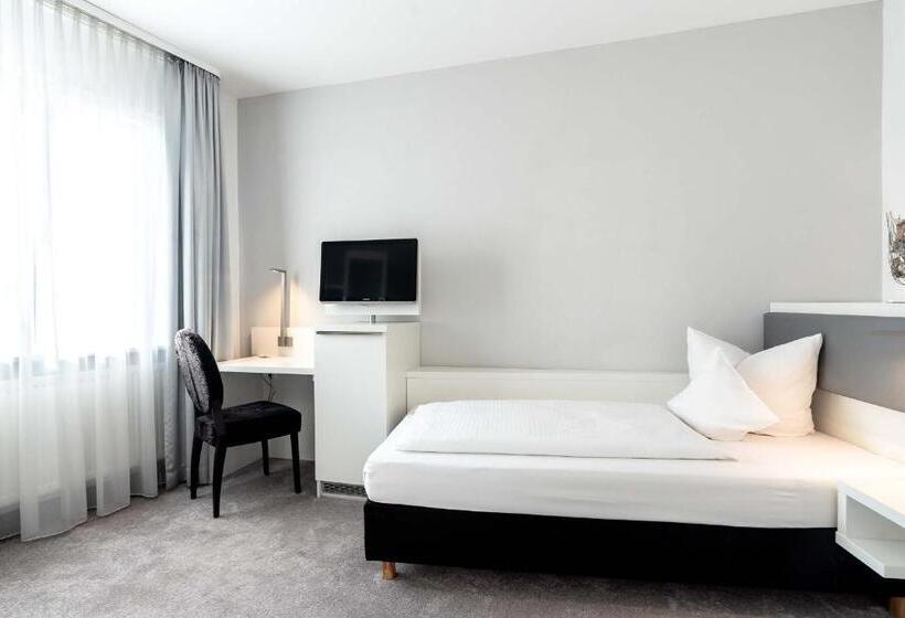 غرفة قياسية فردية, Altstadt