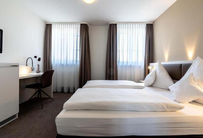 غرفة كومفورت, Altstadt