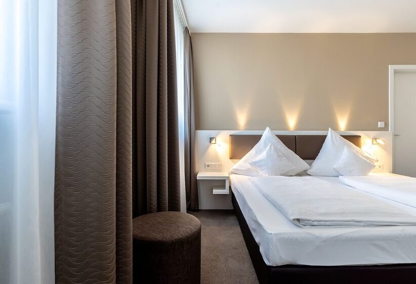 غرفة قياسية فردية, Altstadt