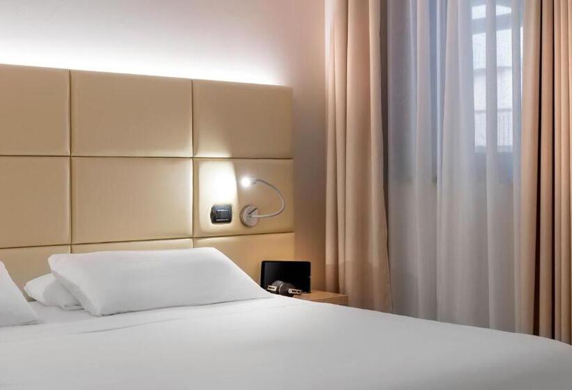 غرفة سوبيريور سرير كينج, Best Western Cavalieri Della Corona