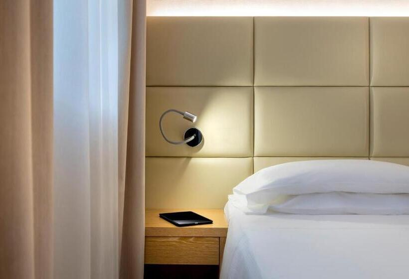 غرفة سوبيريور سرير كينج, Best Western Cavalieri Della Corona