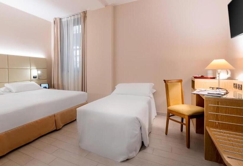 غرفة كومفورت ثلاثية, Best Western Cavalieri Della Corona