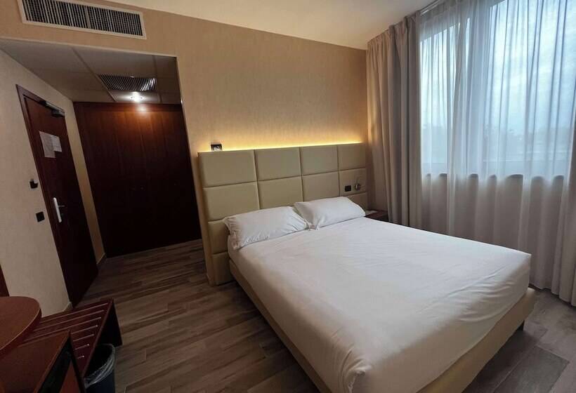 غرفة كومفورت, Best Western Cavalieri Della Corona