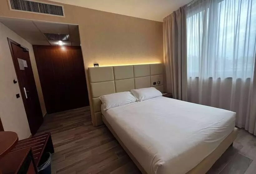اتاق راحتی, Best Western Cavalieri Della Corona