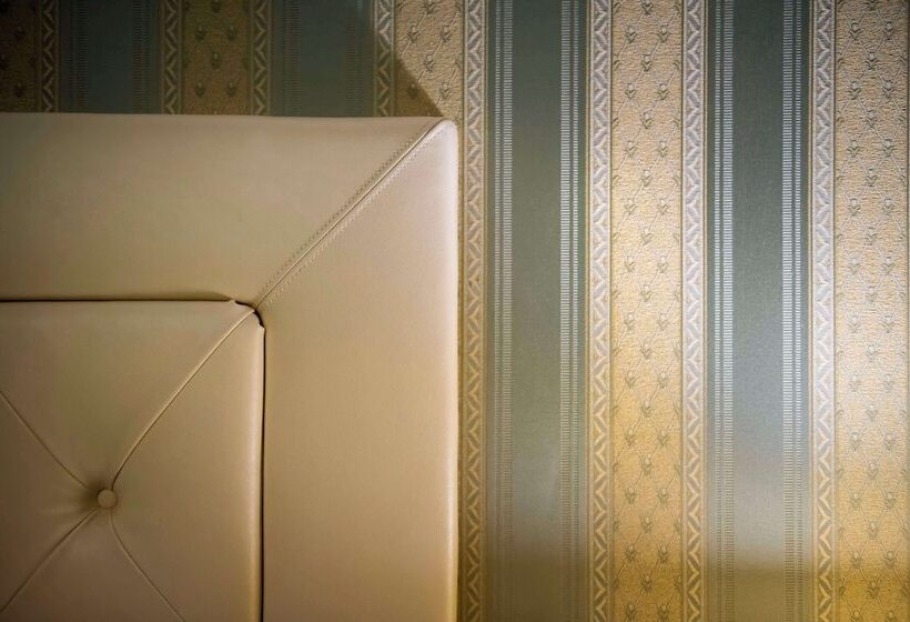 جناح عائلي, Best Western Cavalieri Della Corona