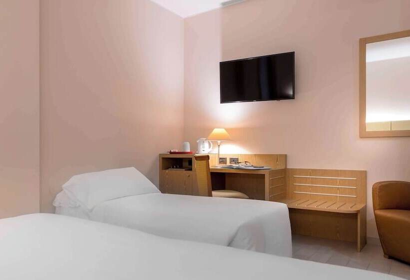 Номер Стандарт, Best Western Cavalieri Della Corona