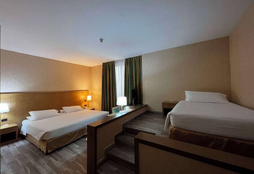 غرفة قياسية, Best Western Cavalieri Della Corona