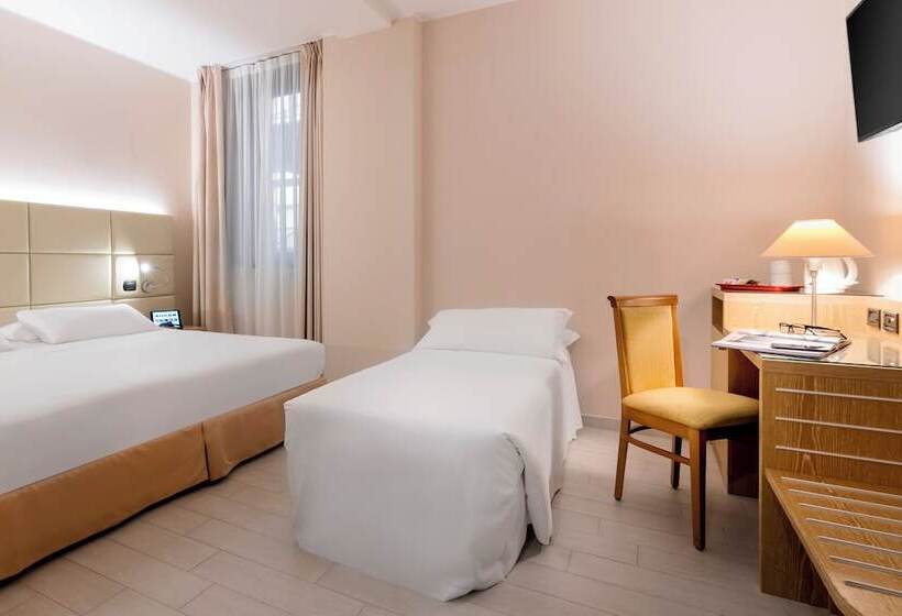 غرفة قياسية, Best Western Cavalieri Della Corona