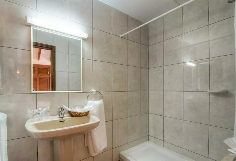اتاق استاندارد با چشمانداز کوهستان, Club Sunway Punta Prima