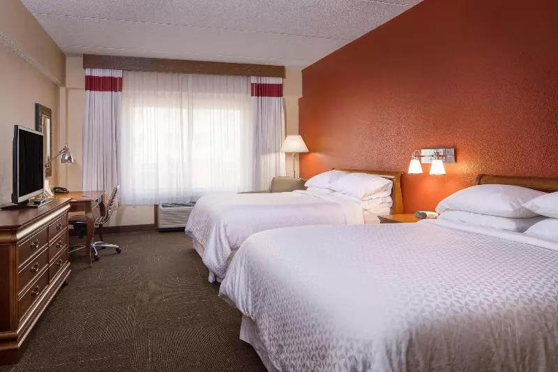 Suite Queen Bed, Four Points By Sheraton Louisville Airport