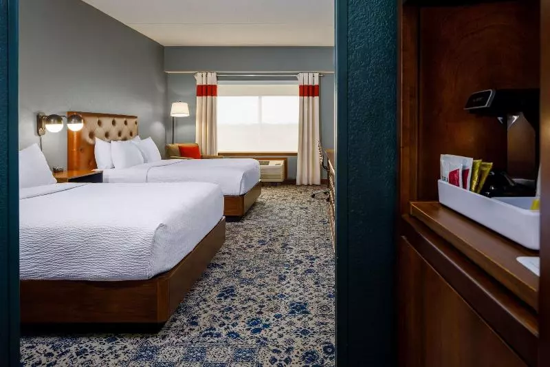 Suite Queen Bed, Four Points By Sheraton Louisville Airport