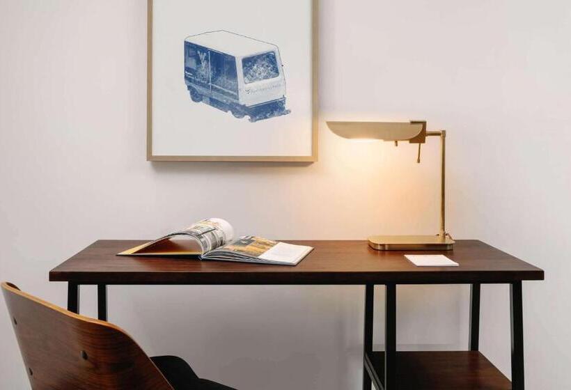 חדר דלוקס מותאם לאנשים עם מוגבלויות, Morgan A Wyndham