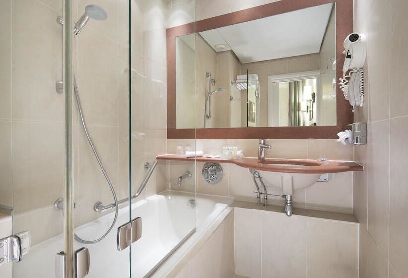 スーペリアールーム, Paris Louvre Opera