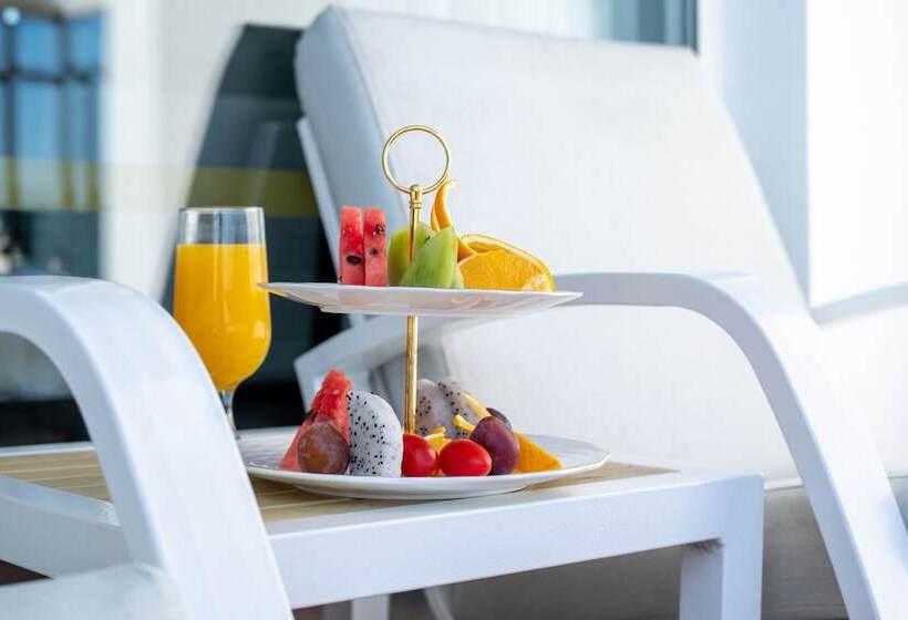 Люкс Deluxe Вид на Море, Qingdao Sea View Garden