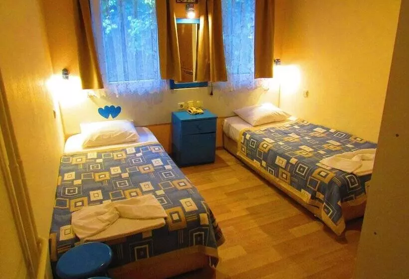 اتاق استاندارد, Kavala Studio