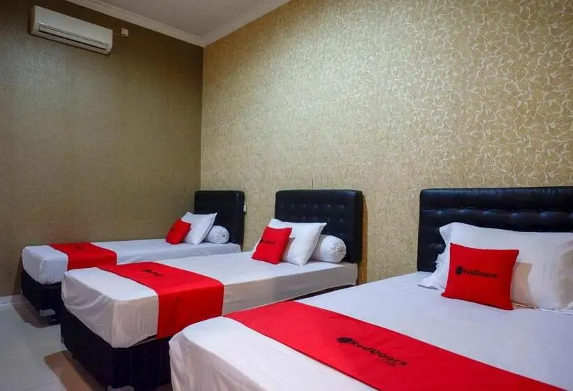 スタンダードトリプルルーム, Reddoorz Syariah Near Pltu Cilacap