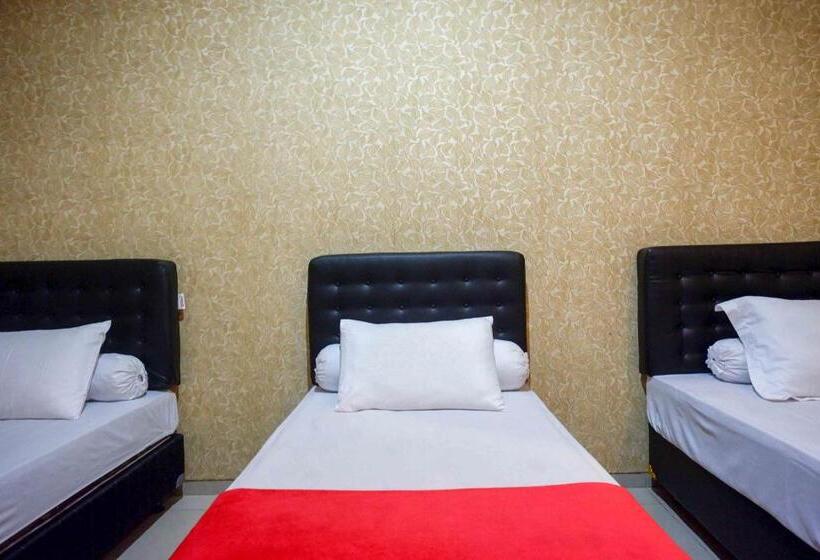 Cameră Triplă Standard, Reddoorz Syariah Near Pltu Cilacap