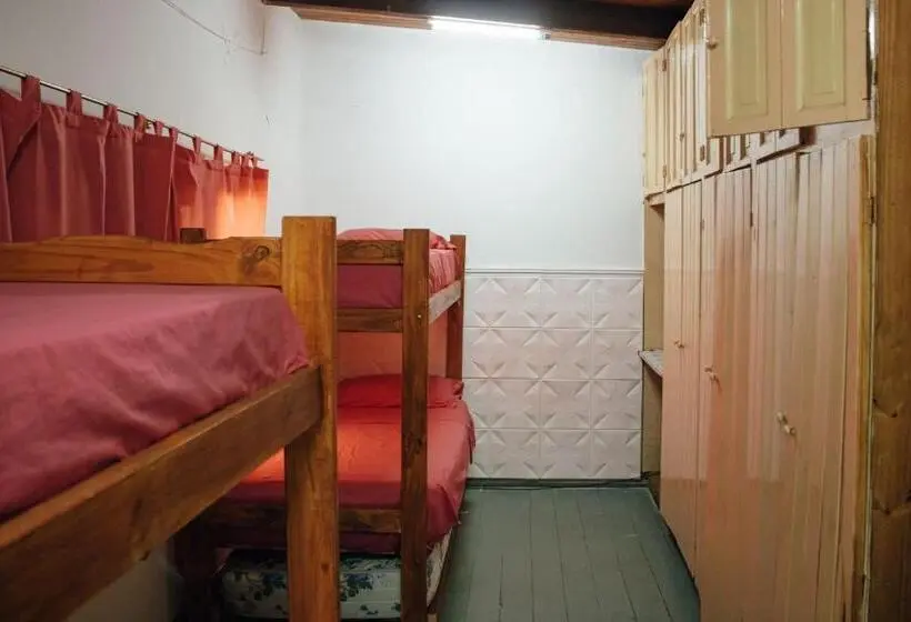 اتاق چهار تخته با دستشویی مشترک, Instalate Hostel
