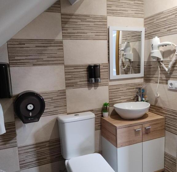 اتاق استاندارد چهار تخته, Albergue Con Encanto D'camiño