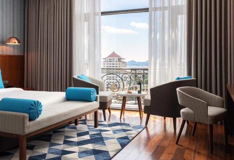 اتاق لوکس با تخت بزرگ, D Lecia Ha Long