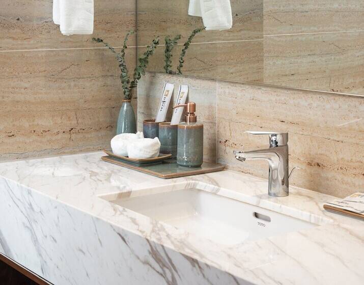 اتاق لوکس, D Lecia Ha Long