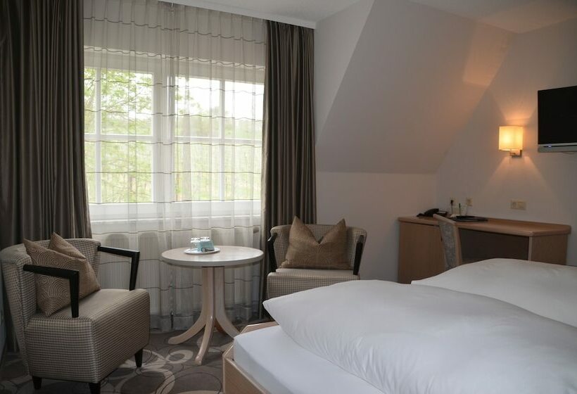 스탠다드 룸, Castell Hotel & Restaurant