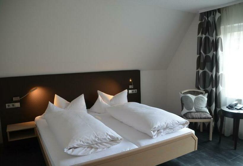 스탠다드 룸, Castell Hotel & Restaurant