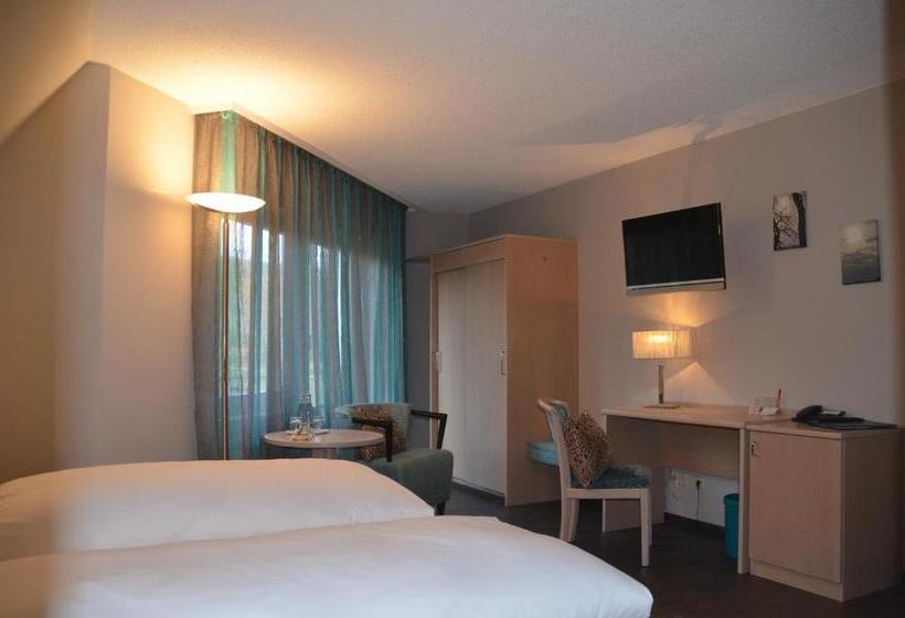 Comfort room with balcony, Castell Hotel & Restaurant