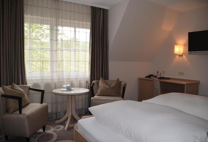 Comfort room with balcony, Castell Hotel & Restaurant