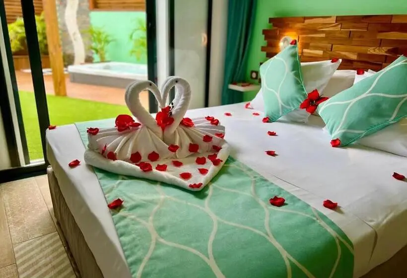 سوئیت با وان آب گرم, Kawan Bay Suites