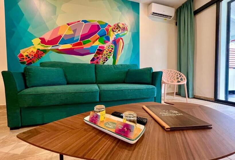 سوئیت با وان آب گرم, Kawan Bay Suites