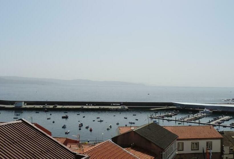 غرفة ديلوكس مطلّة علي البحر مزوَّدة بشُرفة, Albergue Pensión Cabo Da Vila