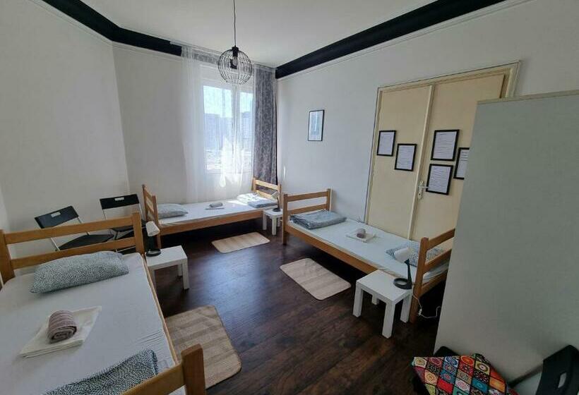 اتاق کلاسیک چهارنفره, Downtown Belgrade Hostel And Apartments