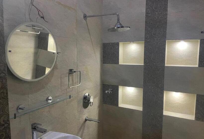 3 Bett Klassisches Zimmer, O Balaji Palace