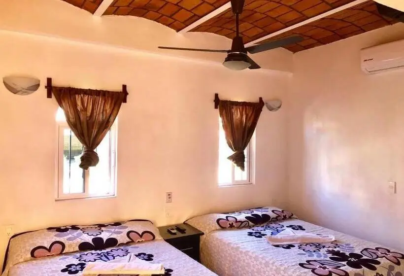 スタンダード4人部屋, Bungalows Princeza Guayabitos