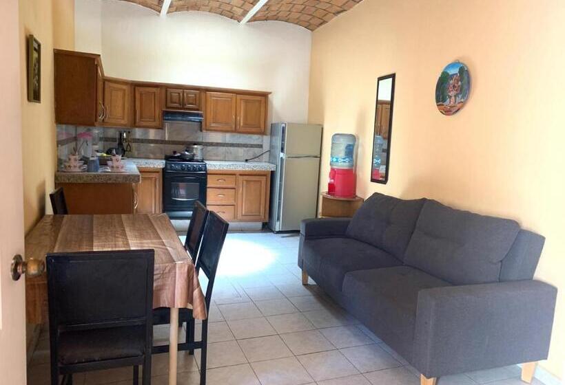 בונגלו משפחתי, Bungalows Princeza Guayabitos