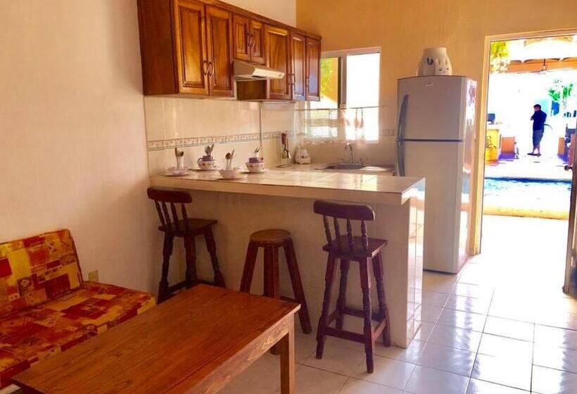 בונגלו משפחתי, Bungalows Princeza Guayabitos