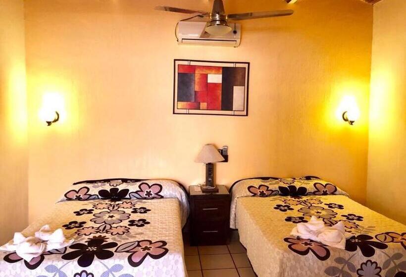 בונגלו משפחתי, Bungalows Princeza Guayabitos