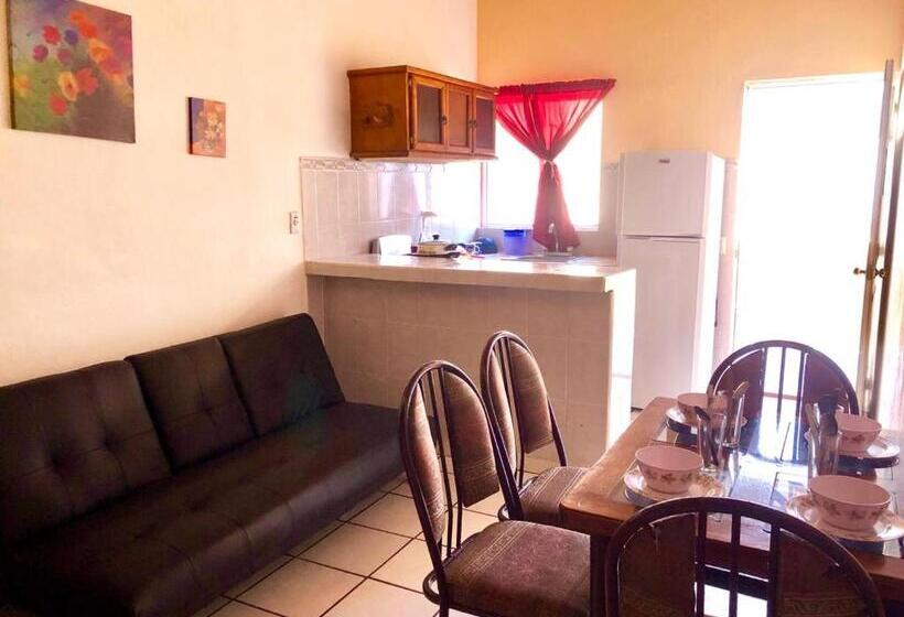 בונגלו משפחתי, Bungalows Princeza Guayabitos