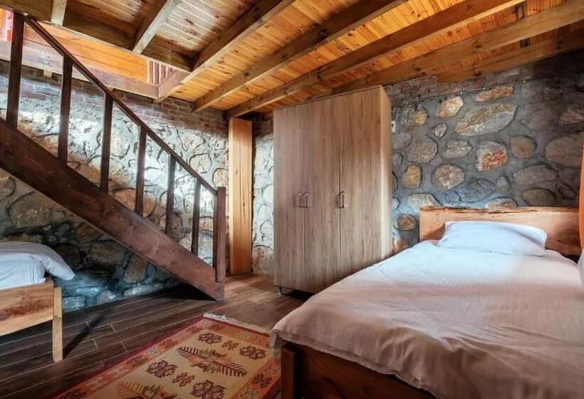 Villa 1 Makuuhuone Puutarhanäkymä, Bagdat Resort