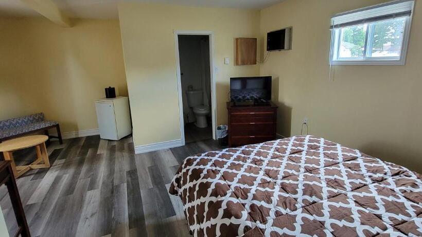 غرفة قياسية فردية, North Shore Wayside Inn