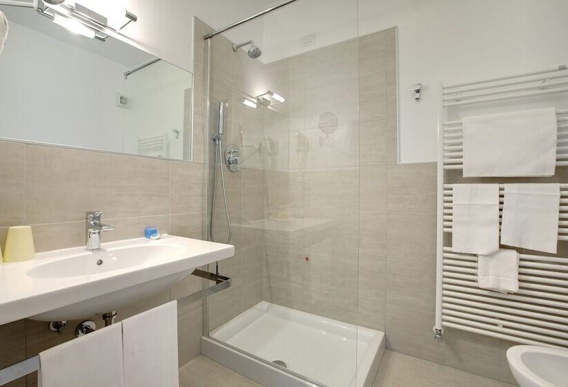 스탠다드 룸 호수 전망, Beau Rivage