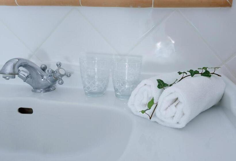 标准间带山景, Belesso